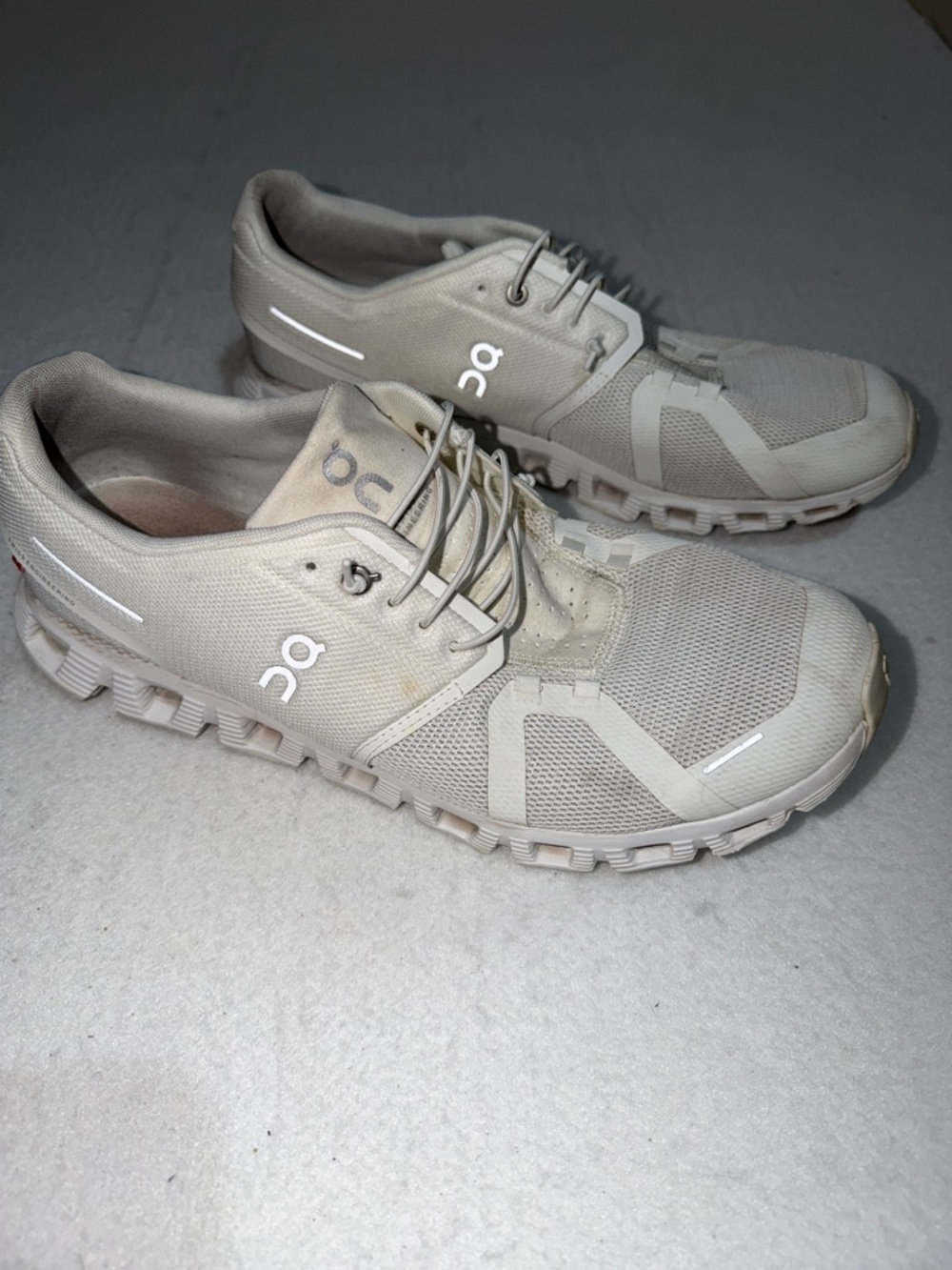 On Running Men's White Athletic Running Shoes 13